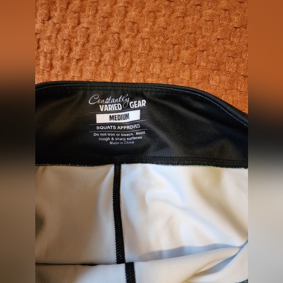 CVG Mermaid Skull Leggings - Picture 2 of 3